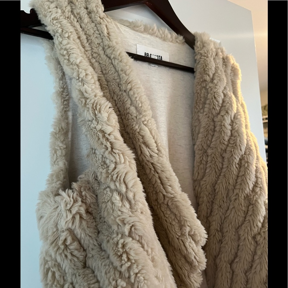 BB Dakota faux fur vest